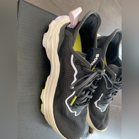 Sorel sneakers size 6.5 brand new - Picture 2 of 4